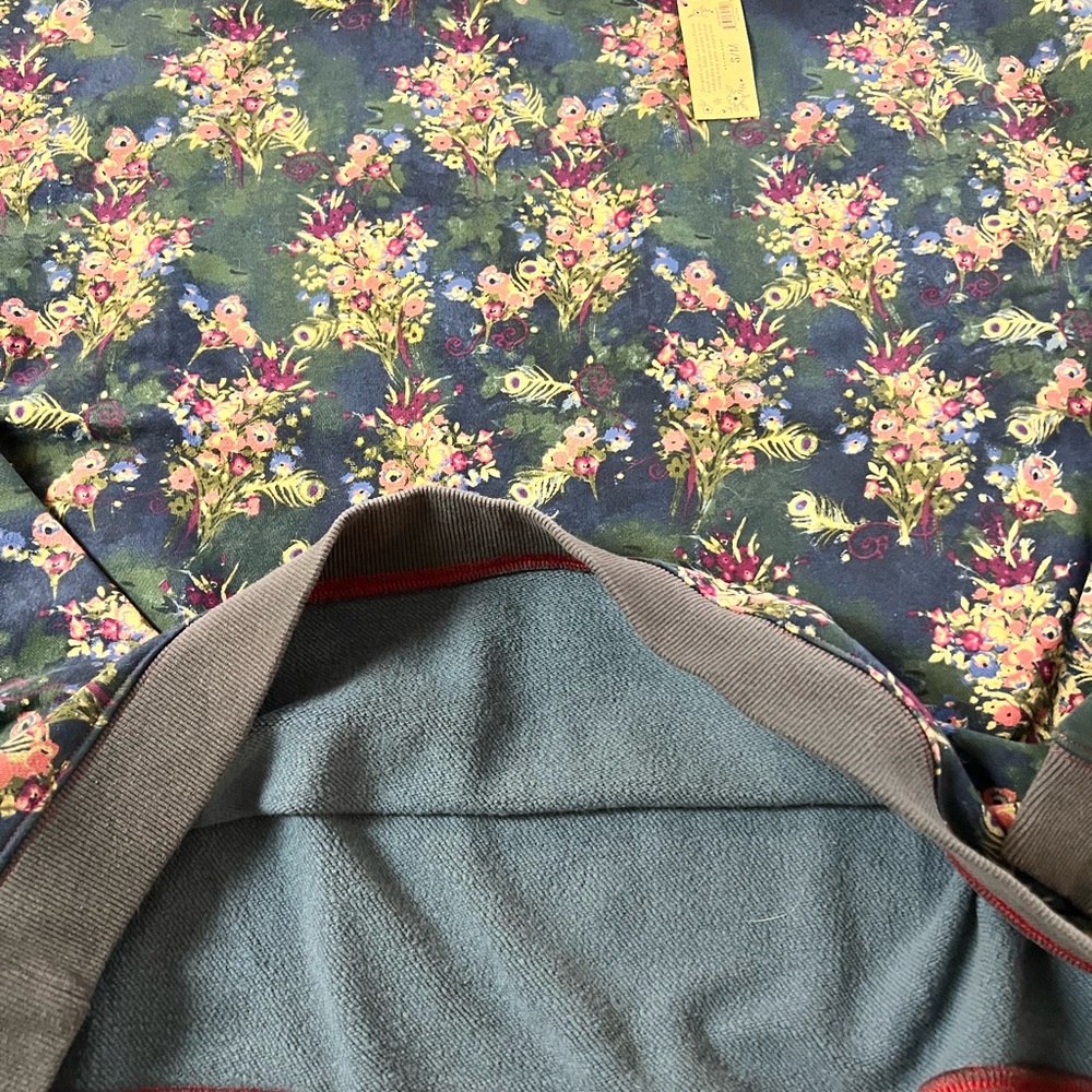 NWT NATURAL LIFE reversible oversized Navy Floral Pullover sweatshirt sweater SM - Picture 2 of 4